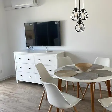 Lesny Zakatek アパート ヤロスワビエツ